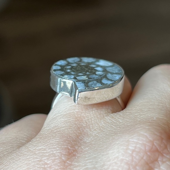 Sterling Silver Pyritized Ammonite Shell Ring. Sz 6 - Picture 4 of 6